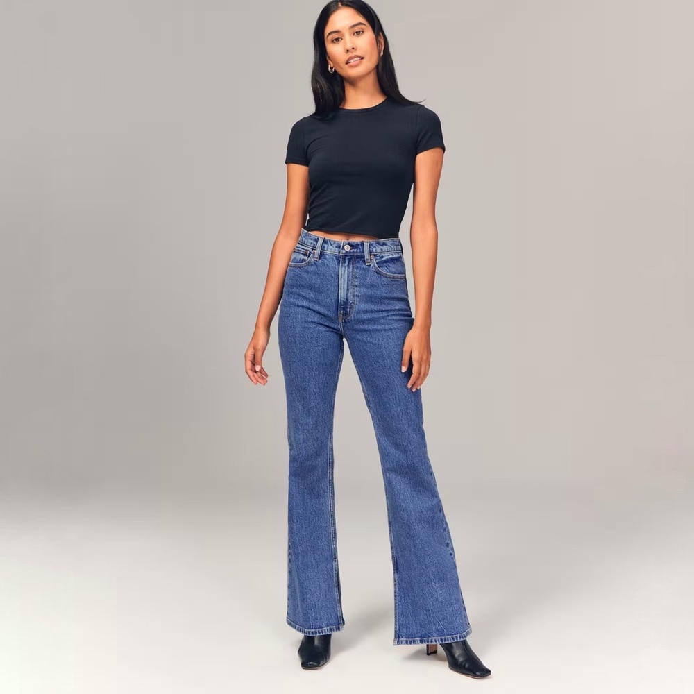 Abercrombie | The 70's Vintage Flare Ultra High Rise Jeans Size 29